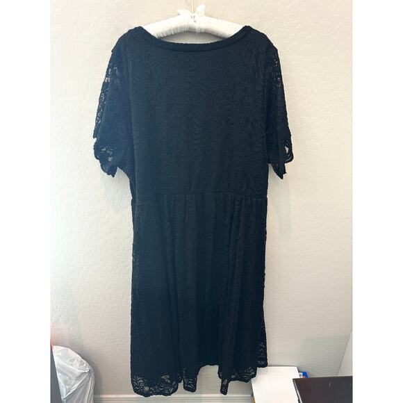 TORRID | Black Lace Overlay Fit & Flare Midi Dress Plus | Size 4X - Picture 5 of 8